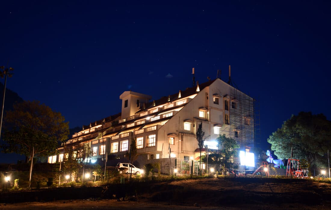 awesome view of dynasty resort at night