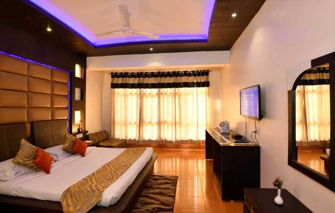 deluxe room at nainital best hotel, dynasty resort